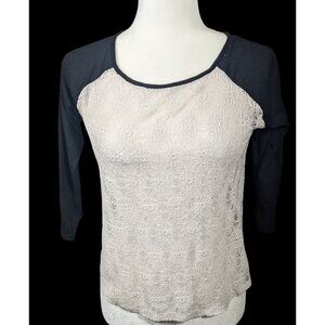 Woo Raglan Floral Lace Black And White Top Size Small